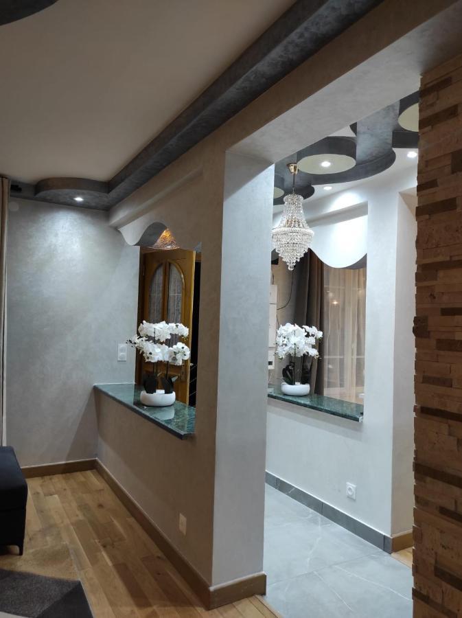 Maison Elegante Et Spacieuse Écouen Exterior foto